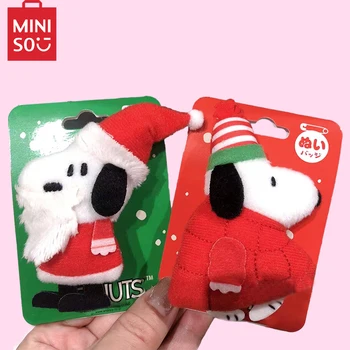 Mınıso Snoopy Peluş Kardan Adam Broş Karikatür Sevimli Noel Baba Bebek Broş Aksesuarları Sırt Çantası Giyim Rozeti Pin Yılbaşı Hediyeleri
