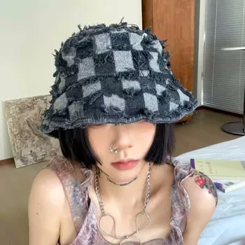Retro Dama Tahtası Çapak Kenar Tasarımcı kadın Kapaklar 2023 İlkbahar ve Yaz Yeni Seyahat Güneş Koruyucu Japon Denim Kova Şapka